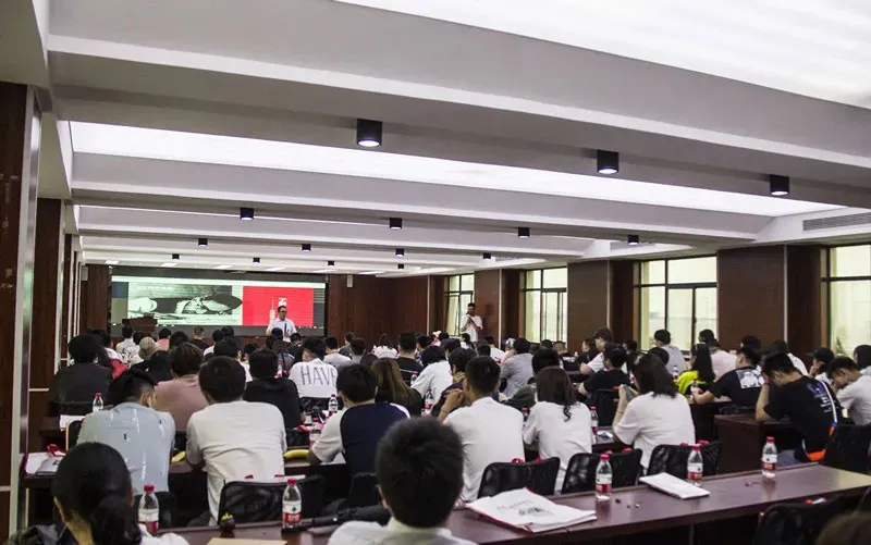 上海俞润空间设计百余位设计师到访扬子地板(图 5)